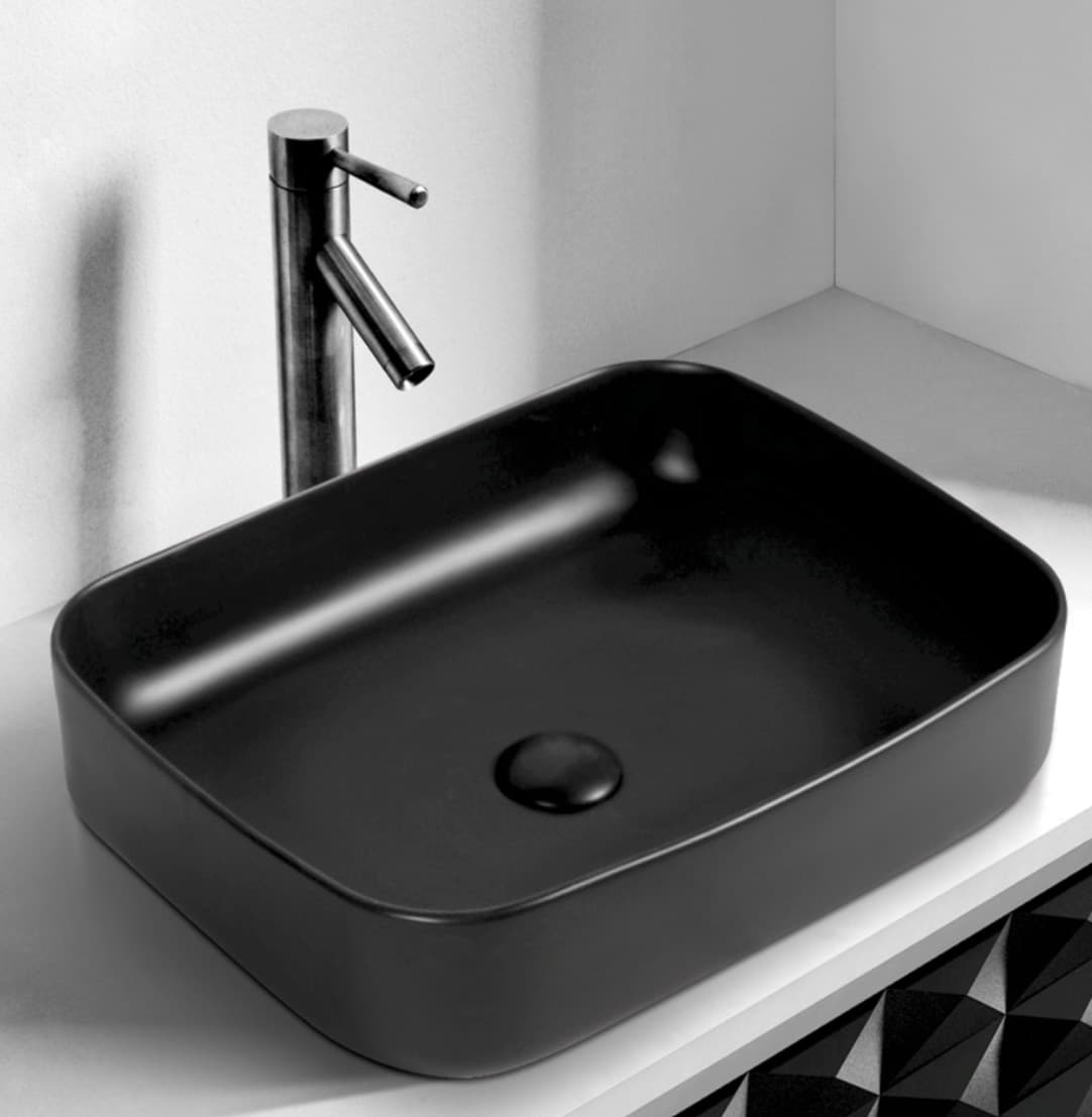 GALINA Matte Black